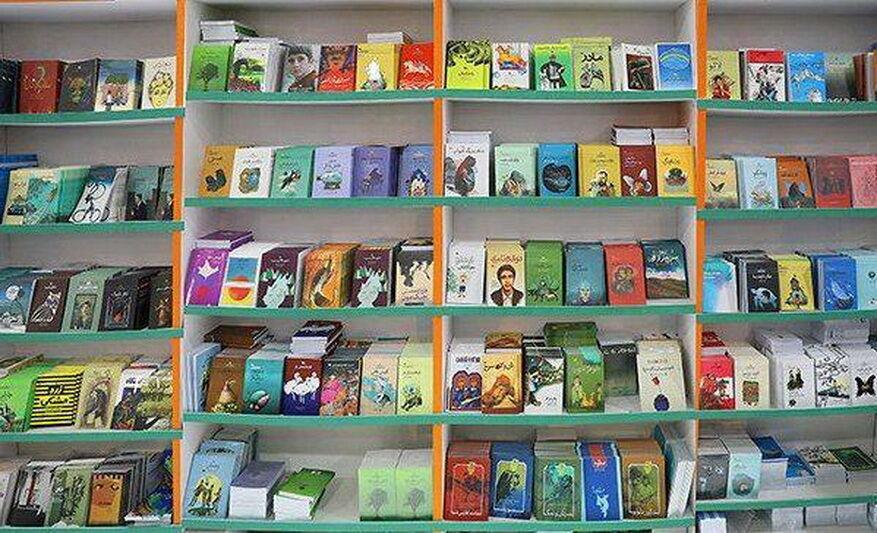 خبرنگاران مراکز کانون پرورش فکری کرمانشاه به 13 هزار جلد کتاب تجهیز شد